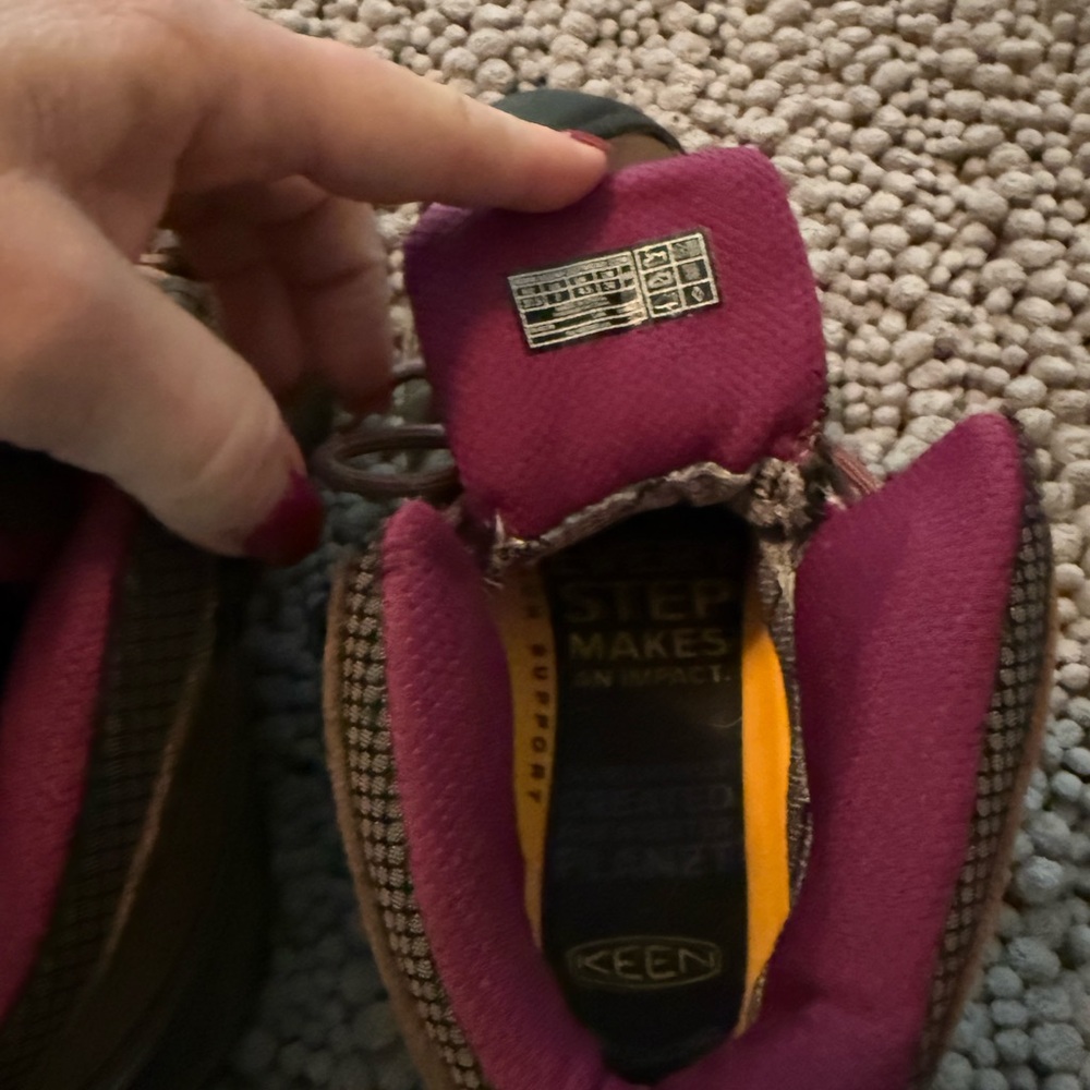 Keen Brown and Magenta Hiking Boots - Picture 3 of 5